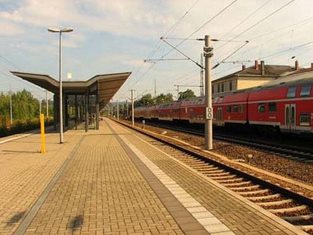 Bahnhof Pirna mit Bahnsteig 1 und 2
