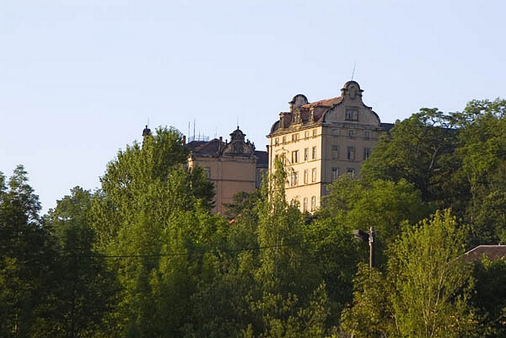 Teleobjektiv-Aufnahme des
                      Schloss Sonnenstein
